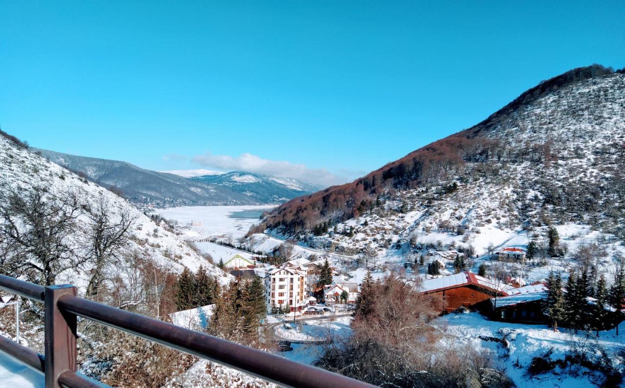 Andrey Daire Mavrovo Dış mekan fotoğraf